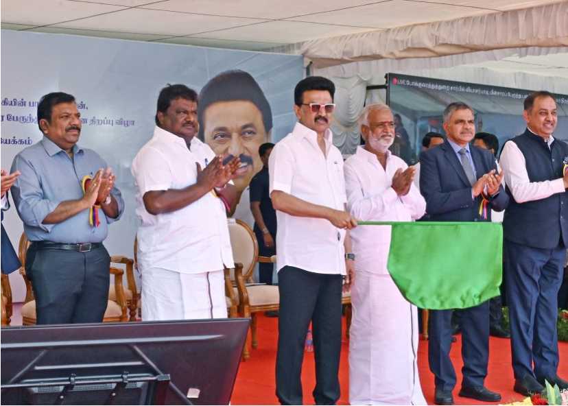 சென்னையில் மின்சாரப் பேருந்துகள் முதலமைச்சர் மு.க.ஸ்டாலின் கொடியசைத்து தொடங்கி வைப்பு