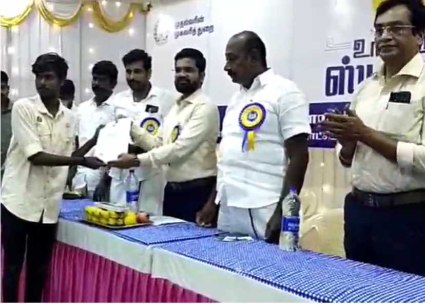 “உங்களுடன் ஸ்டாலின்” முகாமில் ஜாதி சான்றிதழ் வழங்கிய பவன்குமார் ஜி கிரியப்பனவர்..!