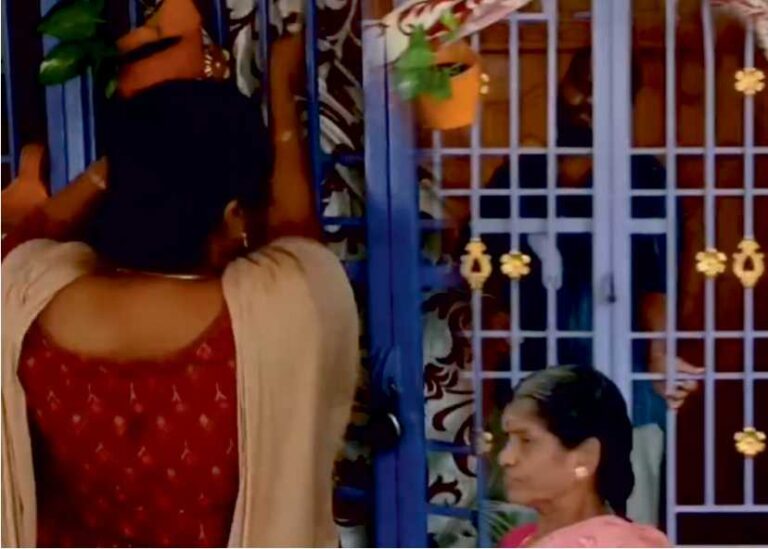 கணவர் வேறொரு பெண்ணுடன் உல்லாசம்..! வீட்டை பூட்டி கையும் களவுமாக பிடித்த மனைவி..!