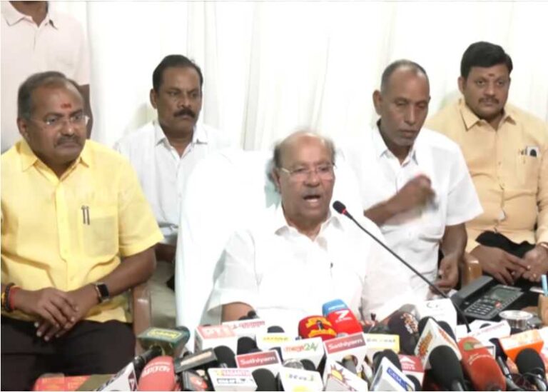 ராமதாஸ் அதிரடி பாமக MLA அருளை நீக்​க அன்​புமணிக்கு யாரும் அதி​காரம் கொடுக்கவில்லை..!