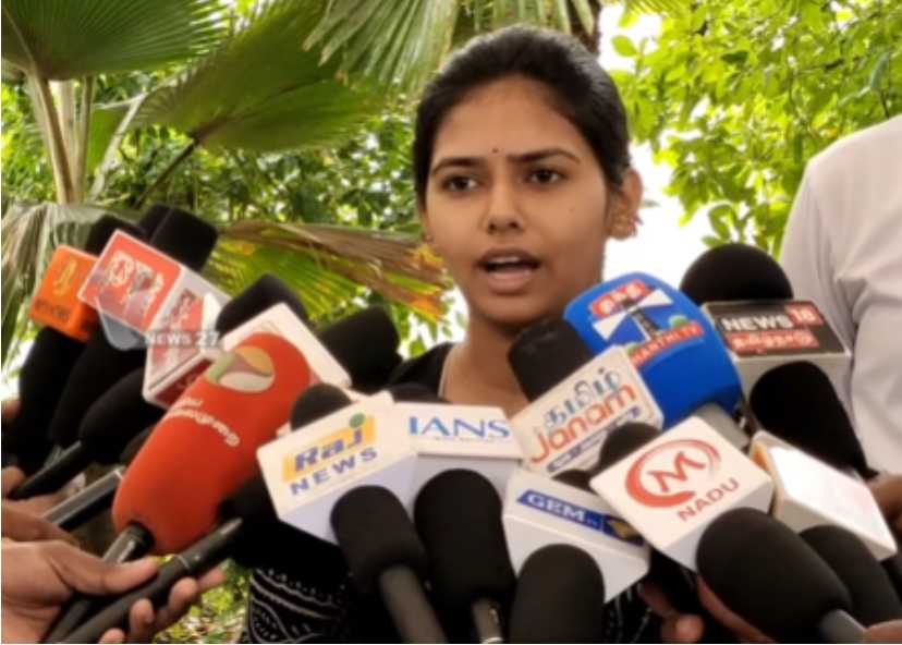 வைஷ்ணவி தவெக தலைவர் விஜய் மீது மாநகர காவல் ஆணையரிடம் புகார்