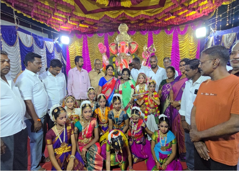 தமிழிசை சவுந்தரராஜன் விஜய் - சீமான் இடையே 3-வது இடம் பிடிப்பதற்கு போட்டி..!