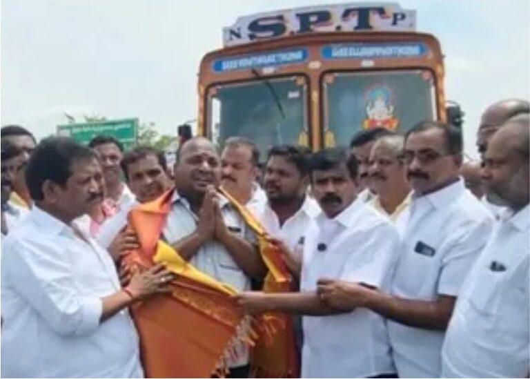 நாமக்கல் லாரி உரிமையாளர்கள் சங்கம் அதிரடி வாங்காத கடனுக்கு லாரியை பறிமுதல் செய்த வங்கி