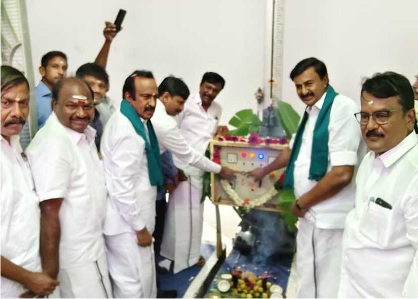 பவானிசாகர் அணையிலிருந்து பாசனத்திற்காக தண்ணீர் திறந்து வைத்த அமைச்சர்கள்..!