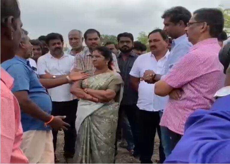 போக்கு காட்டிய அரசு அதிகாரிகள்!! அதிருப்தி அடைந்த பொதுமக்கள்…! உத்தரவாதம் அளித்த மேயர்!!