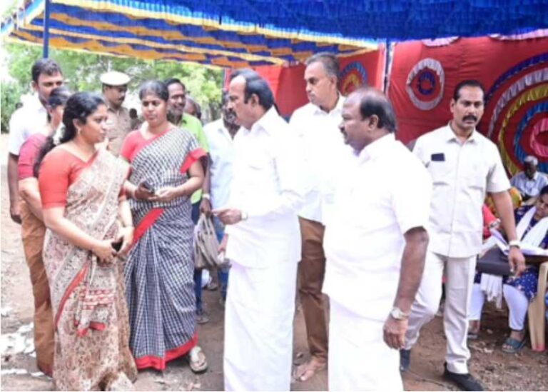 மக்களுடன் ஸ்டாலின் முகாமில் நலத்திட்ட பணிகளை அமைச்சர் சு.முத்துசாமி ஆய்வு