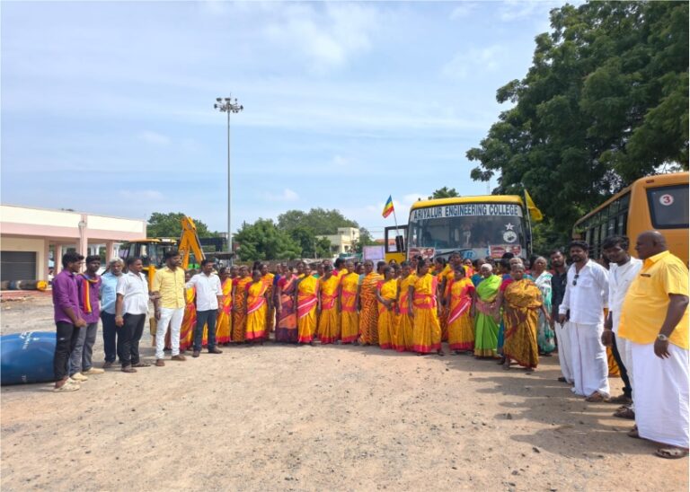 வன்னியர் மகளிர் பெருவிழா..! அரியலூரில் இருந்து 200-க்கும் மேற்பட்டோர் பெண்கள் ரெடி ..!
