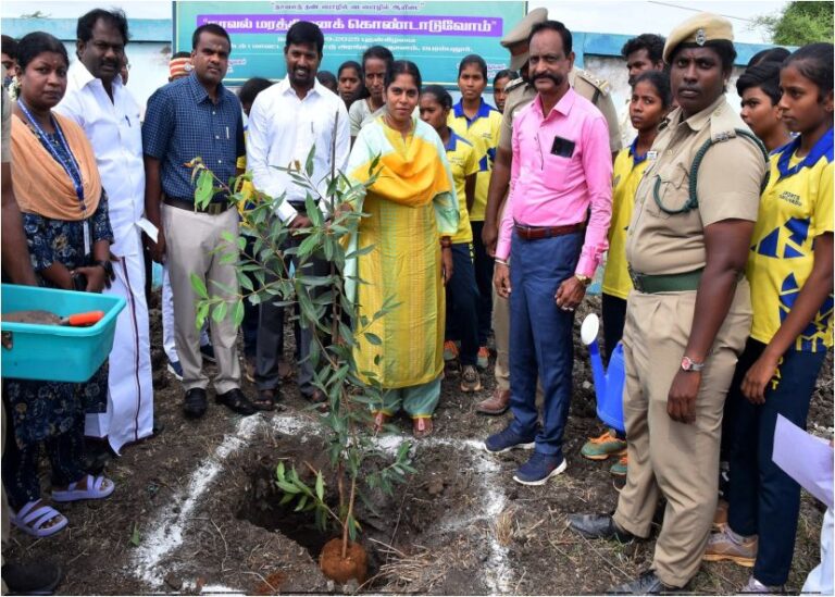 1350 மரக்கன்றுகள் நடும் பணி தொடங்கி வைத்த ந. மிருணாளினி!!