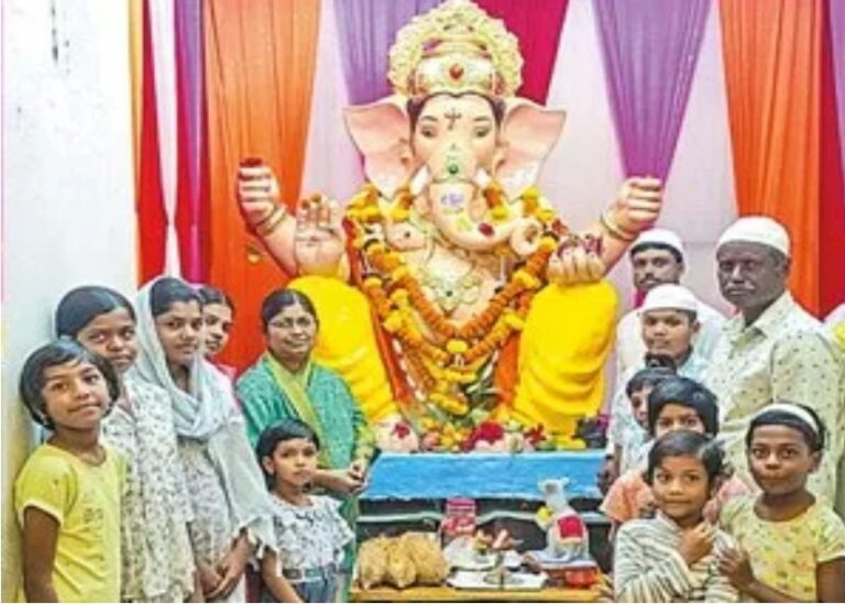 Ganesh Chaturthi celebration inside the mosque for 45 years!!