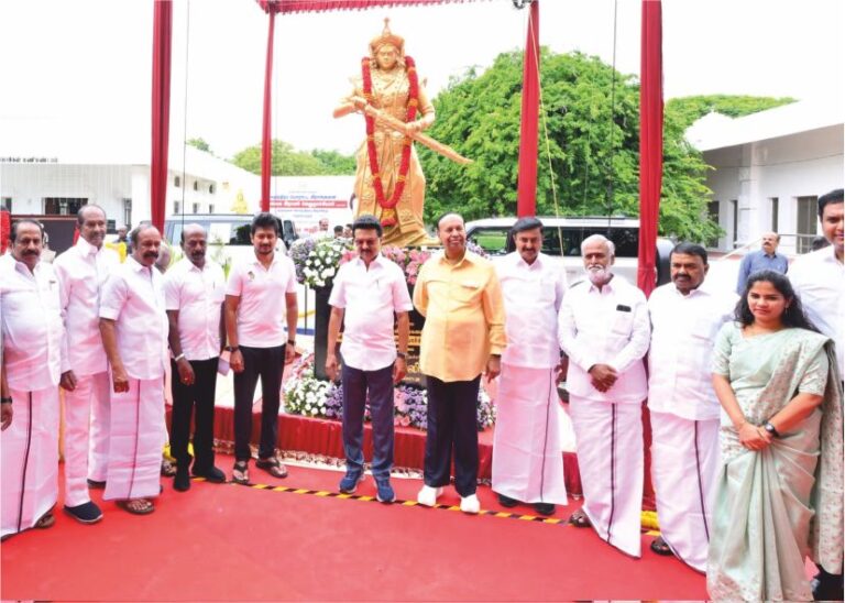 காந்தி மண்டபத்தில் வேலுநாச்சியார் அவர்களின் 50 இலட்சம் செலவில் பிரம்மாண்ட சிலை!!