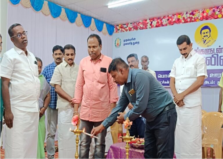 குத்துவிளக்கு ஏற்றி துவக்கி வைத்த பொள்ளாச்சி தனி வட்டாட்சியர்!!