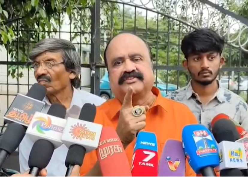 பெங்களூர் புகழேந்தி விஜய் கால் கிடைக்குமா! விழுந்துவிட மாட்டோமா என ஏங்குகிறார் பழனிசாமி!!