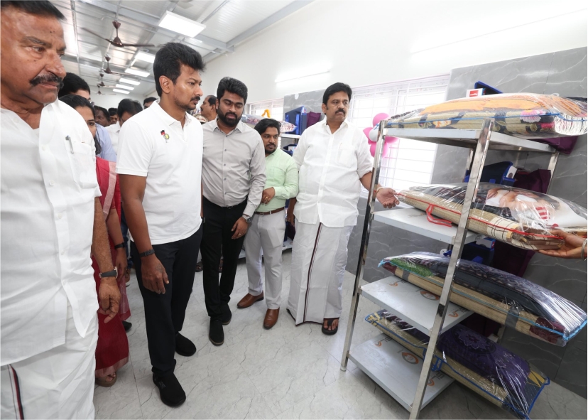 உதயநிதி ஸ்டாலின் திறப்பு சென்னை மெரினாவில் ரூ.86 லட்சத்தில் வீடற்றோருக்கான காப்பகம்!!