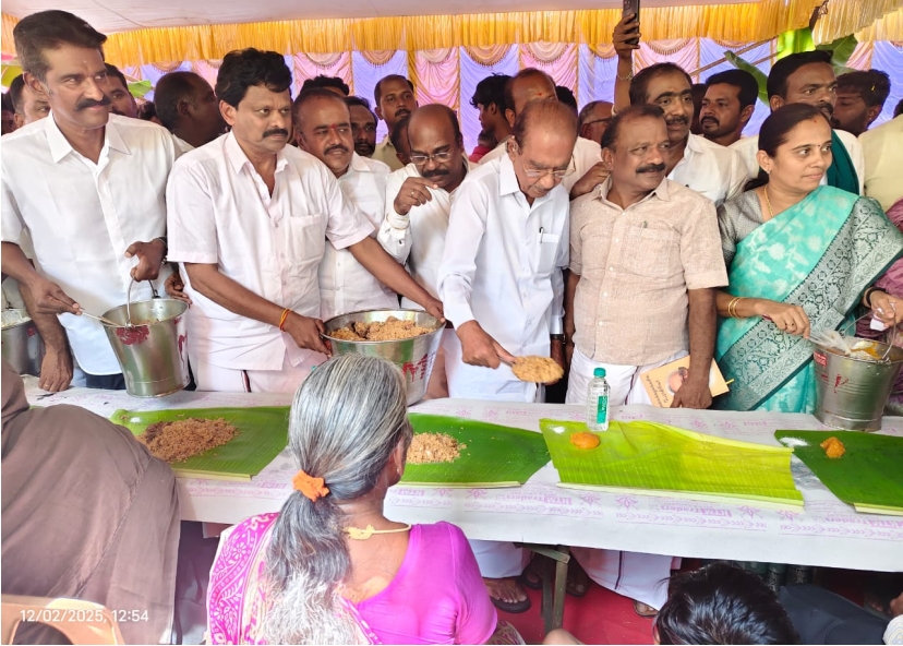 உதயநிதி ஸ்டாலின் பிறந்தநாள் விழாவை முன்னிட்டு சமபந்தி விருந்து!!