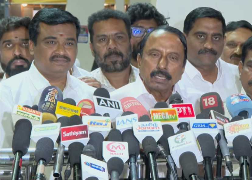 செங்கோட்டையன் ஆவேசம் விஜய்யை பற்றி பேசுவதற்கு எடப்பாடிக்கு தகுதி இல்லை!!