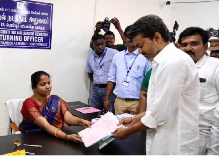 விஜய் வேட்புமனுவை நிராகரிக்க நிறைய வாய்ப்பு!! பல சொதப்பலான பிரமாண பத்திரம் தகவல்கள்!!