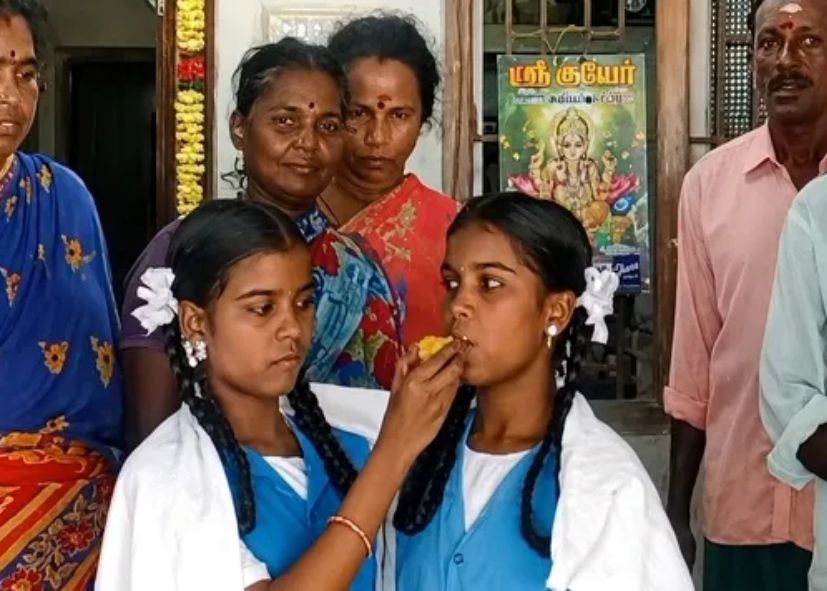 நேற்றும் ... இன்றும் ... இரட்டையர்கள் சாதனை ..! ஒரே பள்ளி.. ஒரே மதிப்பெண்கள்...!