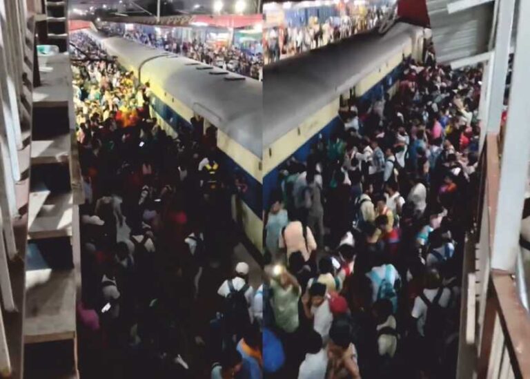 Students stage a rail blockade at Pataliputra railway station in Bihar