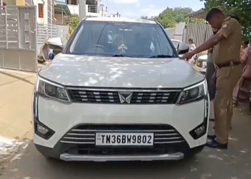 Female lawyer arrested for smuggling Gutkha in a luxury car bearing an 'Advocate' sticker and supplying it to grocery stores.