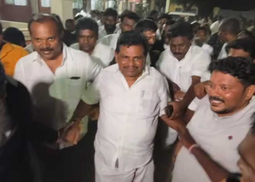 அனிதா ராதாகிருஷ்ணனை சொந்த ஜாமீனில் விடுவித்த மாஜிஸ்திரேட்!!