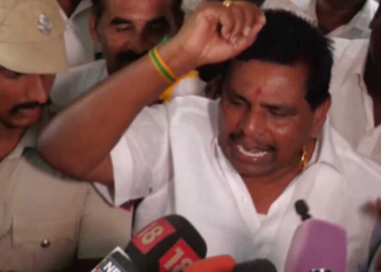 அனிதா ராதாகிருஷ்ணன் ஆவேசம் என்னை ராஜினாமா செய்யச் சொல்லி வற்புறுத்தினார்கள்..!!