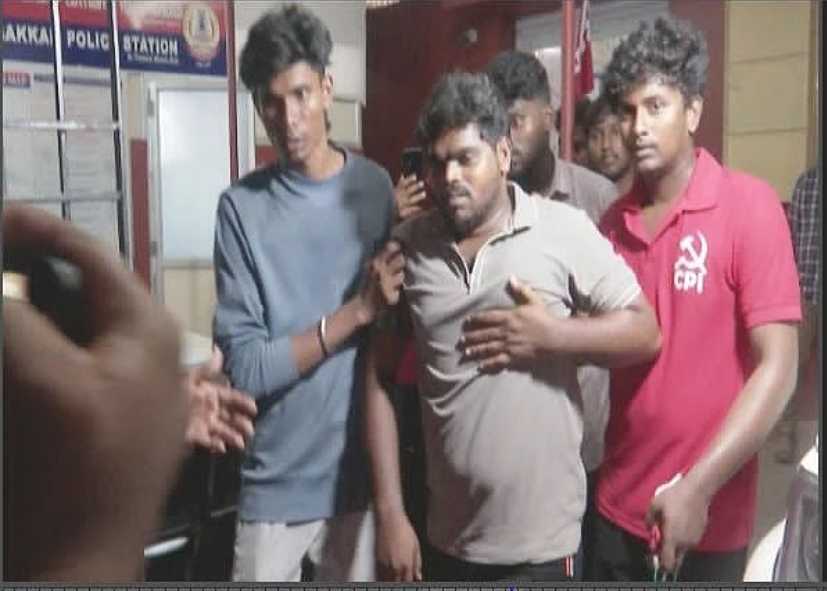 உணவு டெலிவரி பாய் ஜாதி பெயரை கூறி இழிவு!!