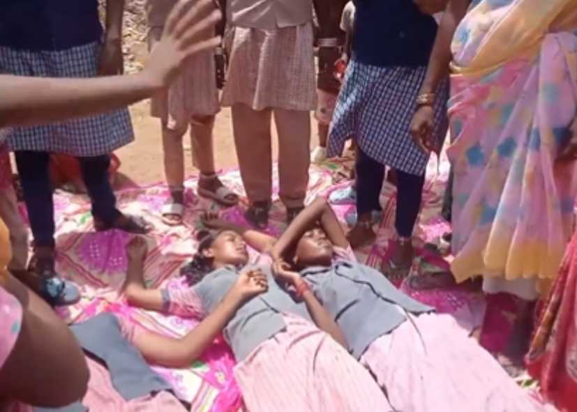 டாஸ்மாக் கடை மூட போராடிய சிறுமிகள் மருத்துவமனையில் சிகிச்சை!!