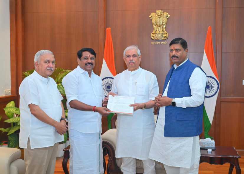 நயினார் நாகேந்திரன் தவெக ஆட்சியில் குற்றங்கள்!! நடவடிக்கை எடுக்க ஆளுநரிடம் மனு!!