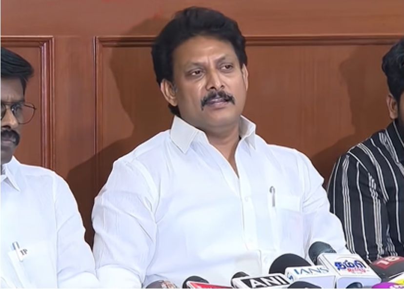 செங்கோட்டையன் அமைச்சராக இருந்தபோது மரிய வில்சன் லஞ்சம் கொடுத்தாரா