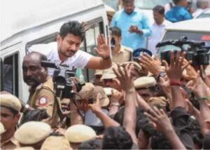 திடீர் யு டேர்ன் அடித்த உதயநிதி ஸ்டாலின் செல்லும் வாகனம்!!
