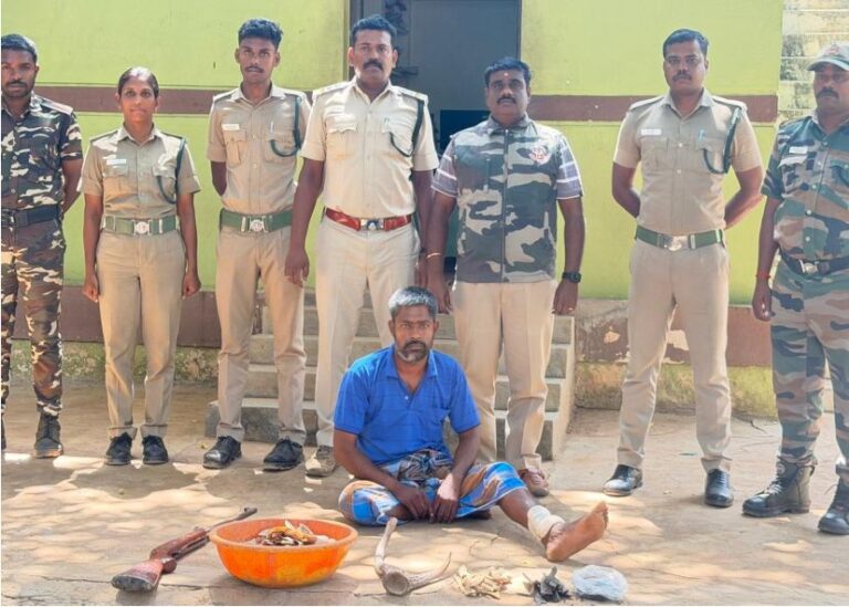 திண்டுக்கல் அருகே மான் கொம்பு, அலுங்கு ஓடுகள் மற்றும் ஏர் கன் பறிமுதல்!!