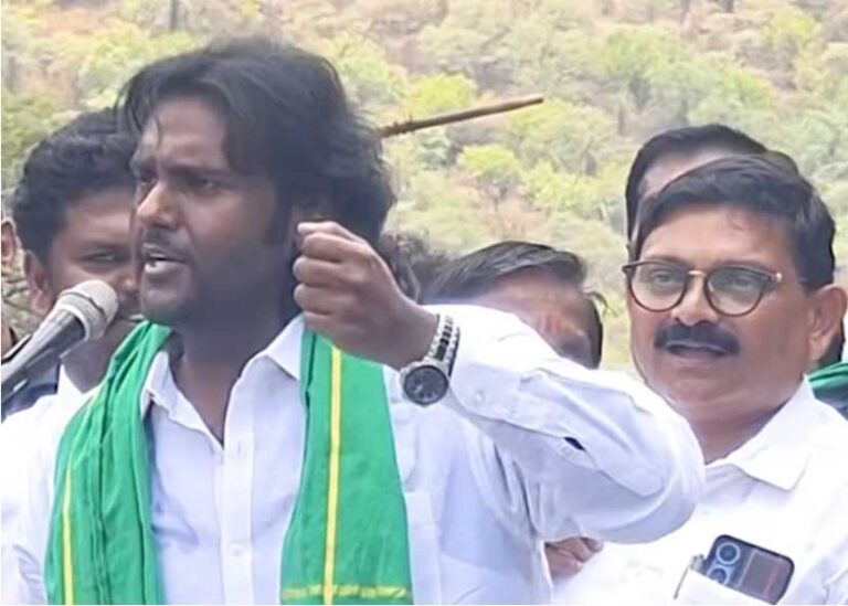 திமுக ஆட்சியை போட்டோஷூட் ஆட்சினு சொன்ன விஜய் ஆனால் இன்று என்ன செய்கிறார்