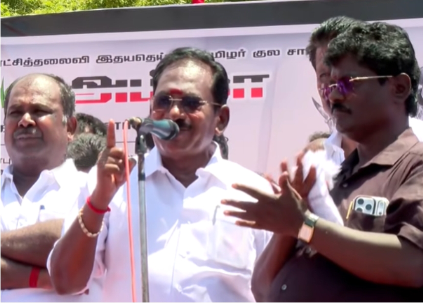 ஏண்டா நீ எம்ஜிஆரா அவனுக்கு எதுக்கு ஓட்டு போட்டீங்க! முதல்வரை விமர்சனம் செய்த செல்லூர் ராஜு!!