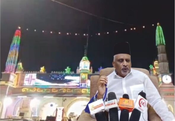 உலகப் புகழ்பெற்ற முத்துப்பேட்டை தர்கா பெரிய கந்தூரி விழா கொடி இறக்கத்துடன் நிறைவு!!