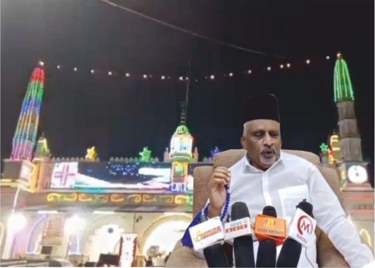 உலகப் புகழ்பெற்ற முத்துப்பேட்டை தர்கா பெரிய கந்தூரி விழா கொடி இறக்கத்துடன் நிறைவு!!
