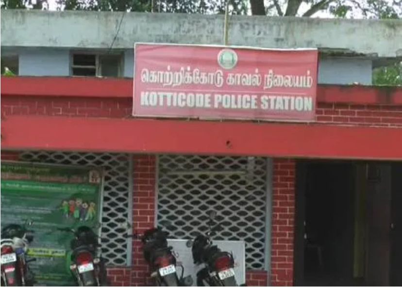 மாணவிக்கு காரில் லிப்ட் கொடுத்து சில்மிஷம் செய்த தவெக நிர்வாகி!!